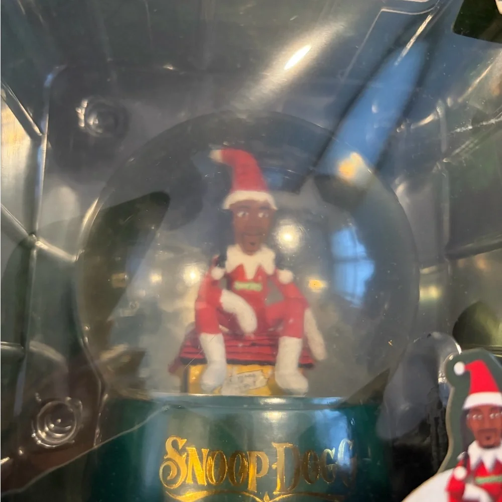 2 Snoop Dogg Glass Christmas Snow Globe Red Car And Dog House New